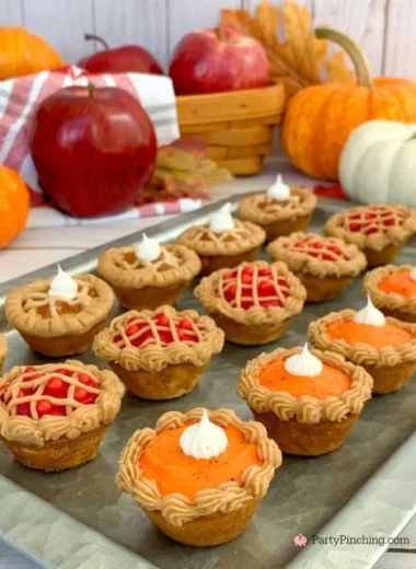Cutie Pie Mini Cakes - delightful and adorable mini cakes for every celebration