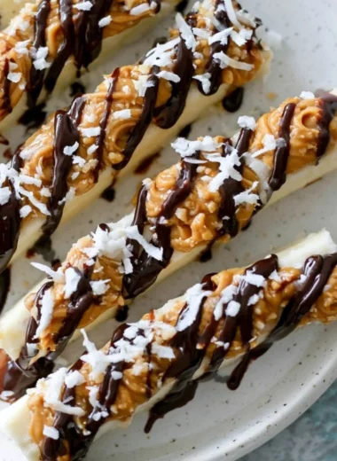Delicious frozen banana snacks for a healthy treat
