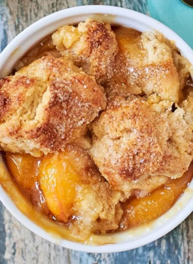 Delicious Southern peach cobbler with fresh peaches and golden crust