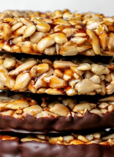 Delicious sunflower seed chocolate bites perfect for healthy snacking.